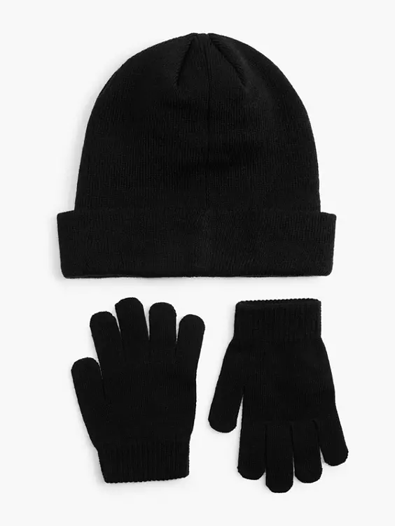 Nike Set aus Handschuhen und Mütze