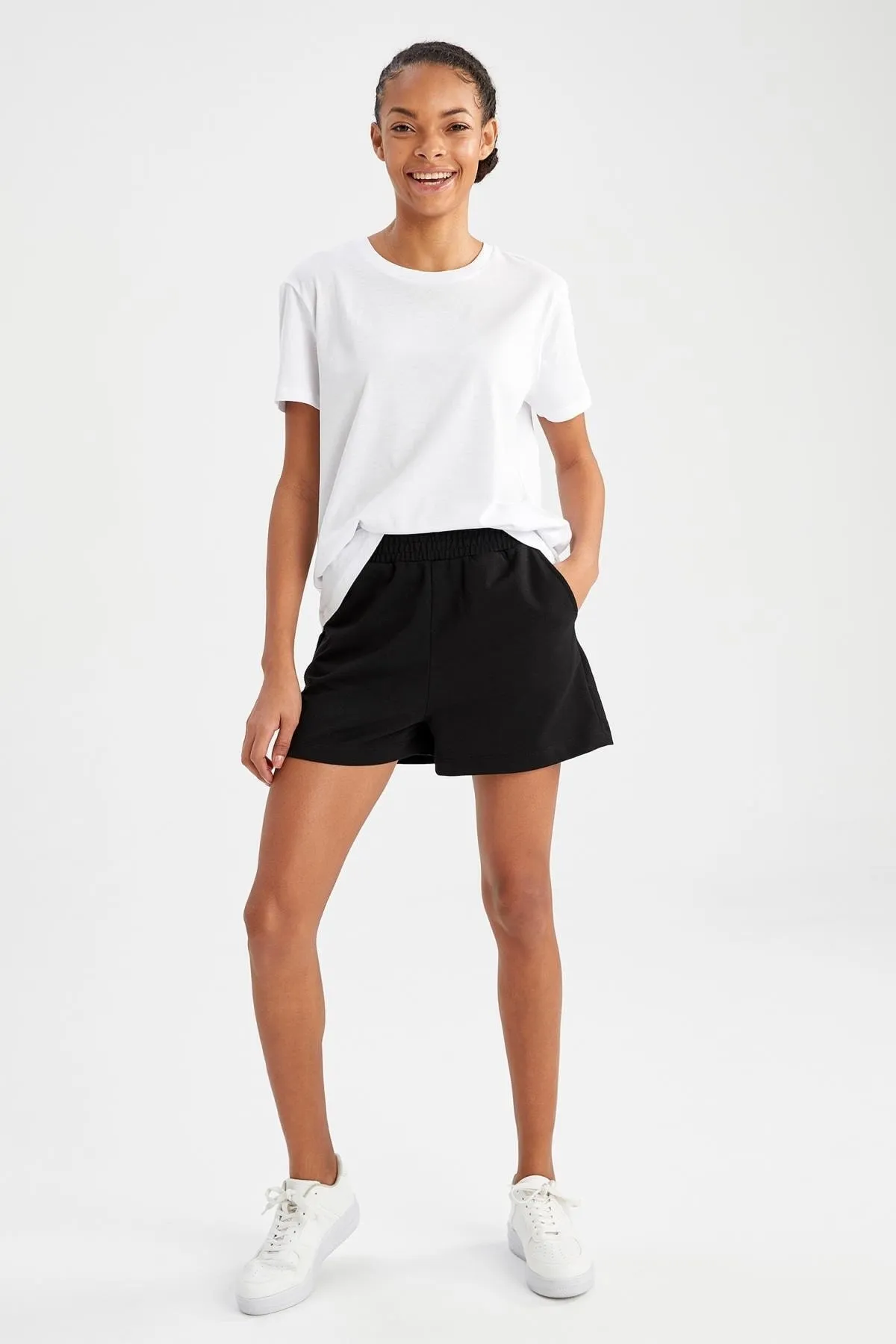 DeFacto  Basic-Shorts mit normaler Passform