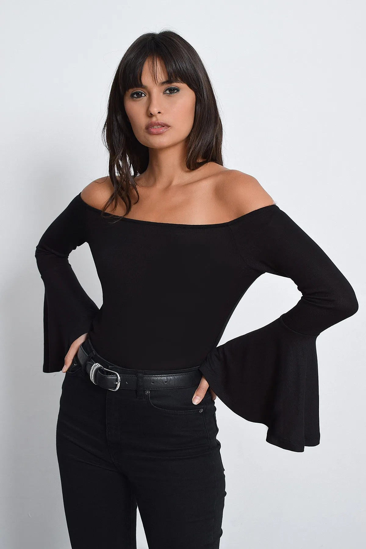 Cool & Sexy  Schwarze Damenbluse mit spanischen Ärmeln B07