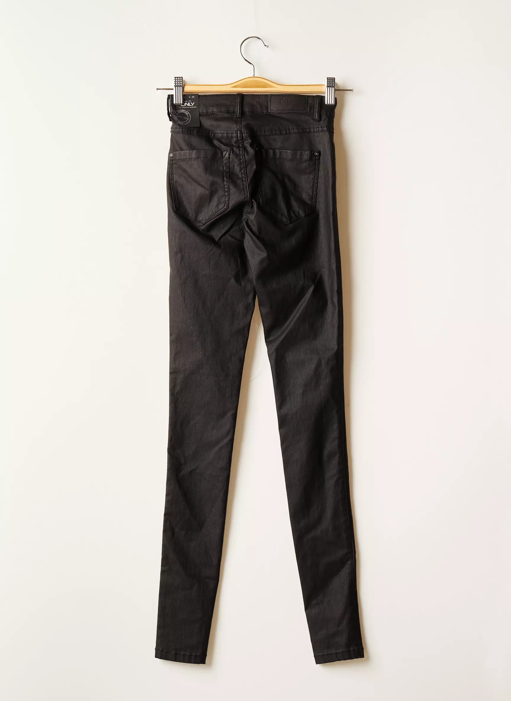 Only Pantalons Slim Femme couleur noir