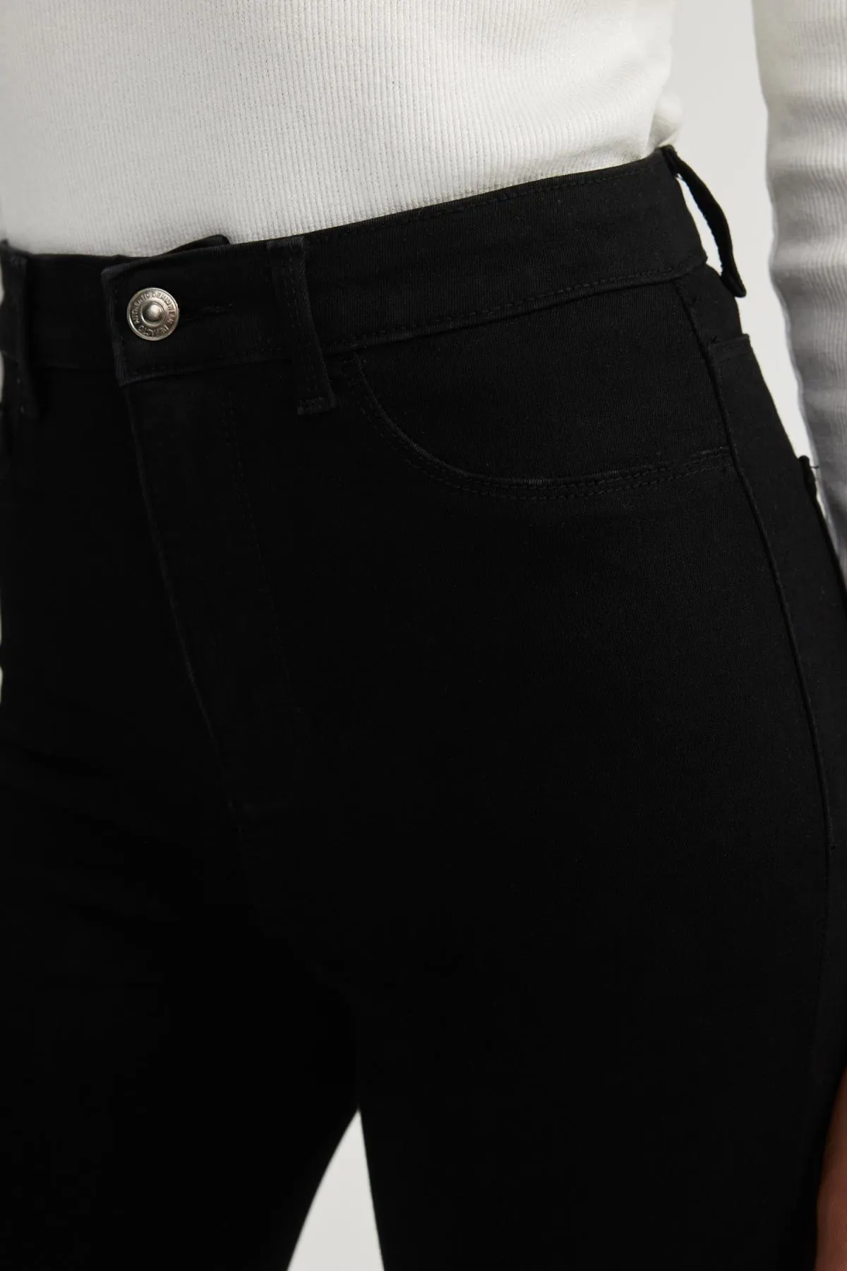DeFacto  Jegging Jeanshose mit hoher Taille und Knöchellänge und schmalem Bein B7498ax24sp
