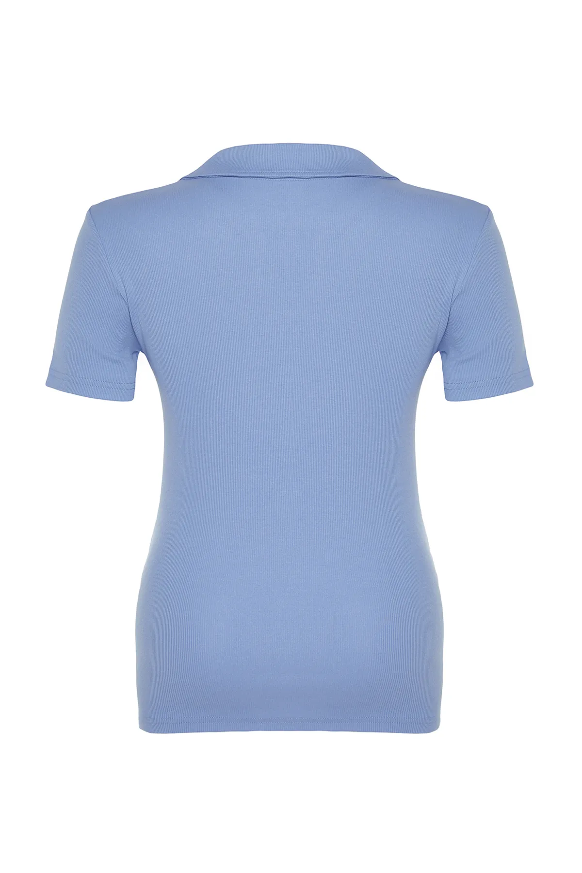 Trendyol Curve  Blaue, figurbetonte Strickbluse mit Polokragen TBSSS22BZ0750