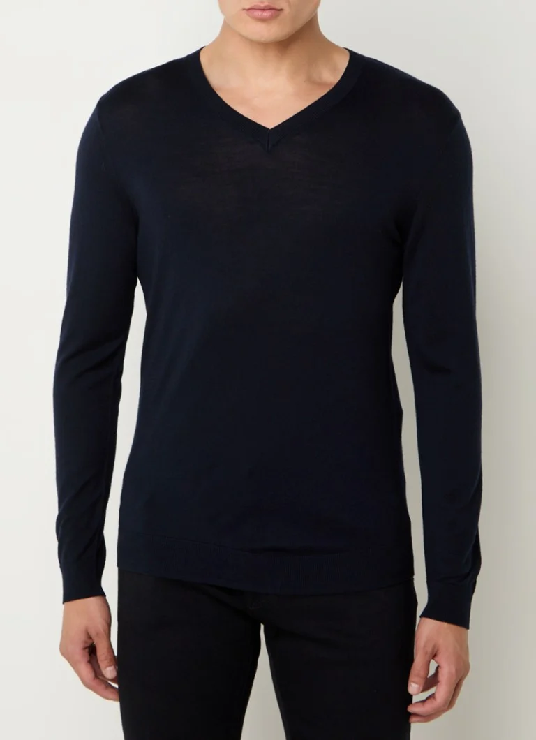 Boggi Milano Fine-knit wool pullover with V-neck