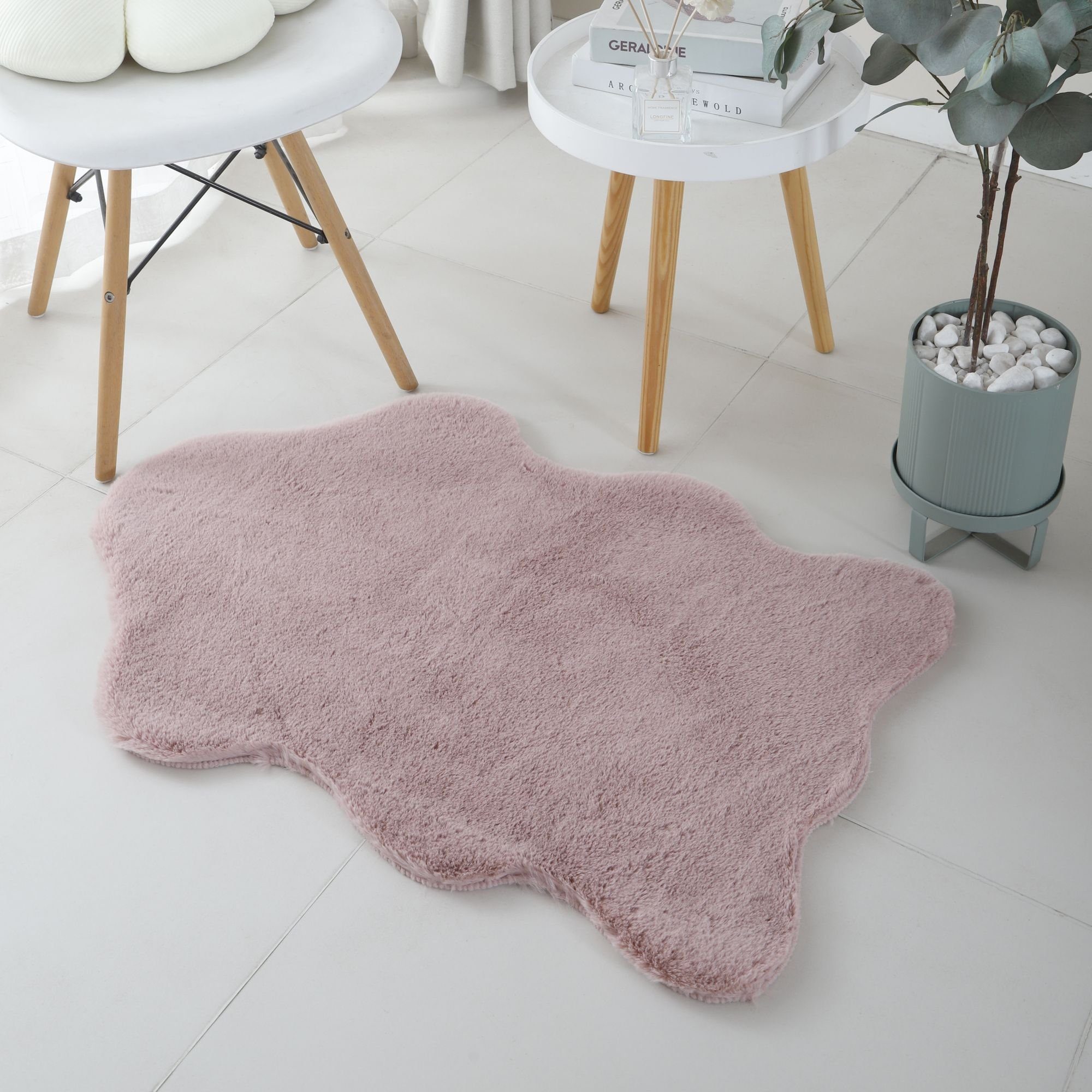 Fellteppich Schaffell imitat, Carpetsale24, Läufer, Höhe: 25 mm, Teppich Plüsch Einfarbig Schaffellform Kunstfell Kinderzimmer