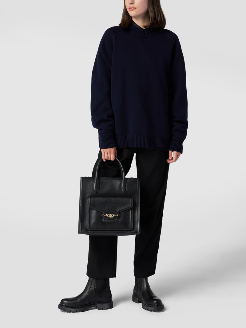 Tote Bag mit Label-Detail Modell 'SYMONE' in schwarz