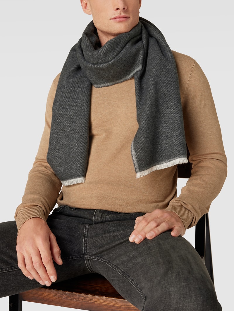 Schal aus Woll-Mix mit Label-Detail Modell 'Magno' in mittelgrau