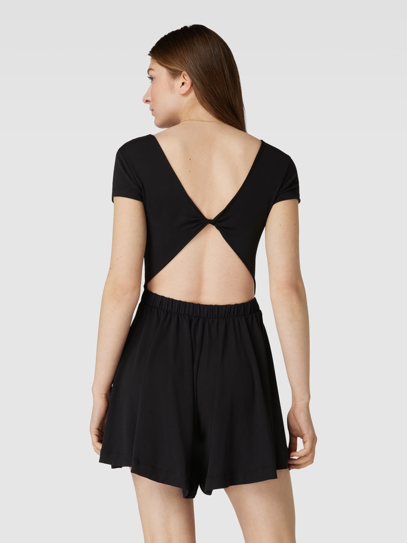 Jumpsuit mit verdrehtem Rückenausschnitt in black