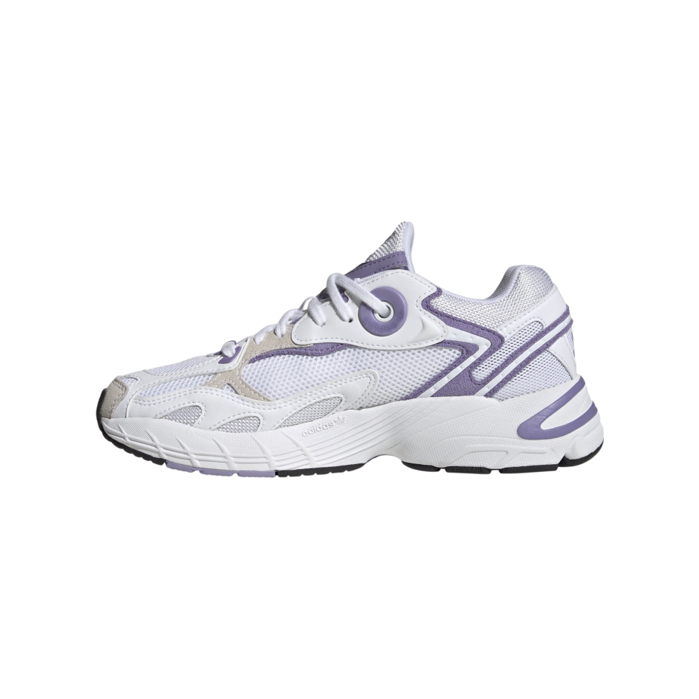 adidas Astir W HQ6777 / weiss