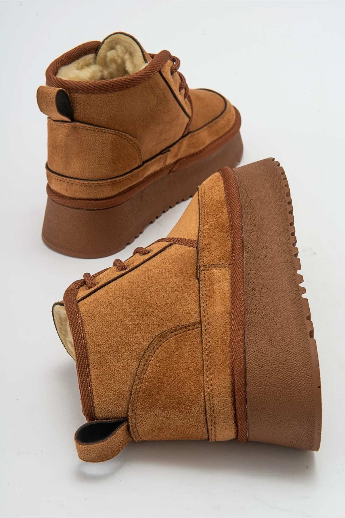 LuviShoes  Ovela Tan Damen-Sportstiefel zum Schnüren mit dicker Sohle