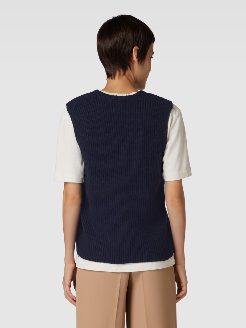 Pullunder in unifarbenem Design mit V-Ausschnitt in marineblau
