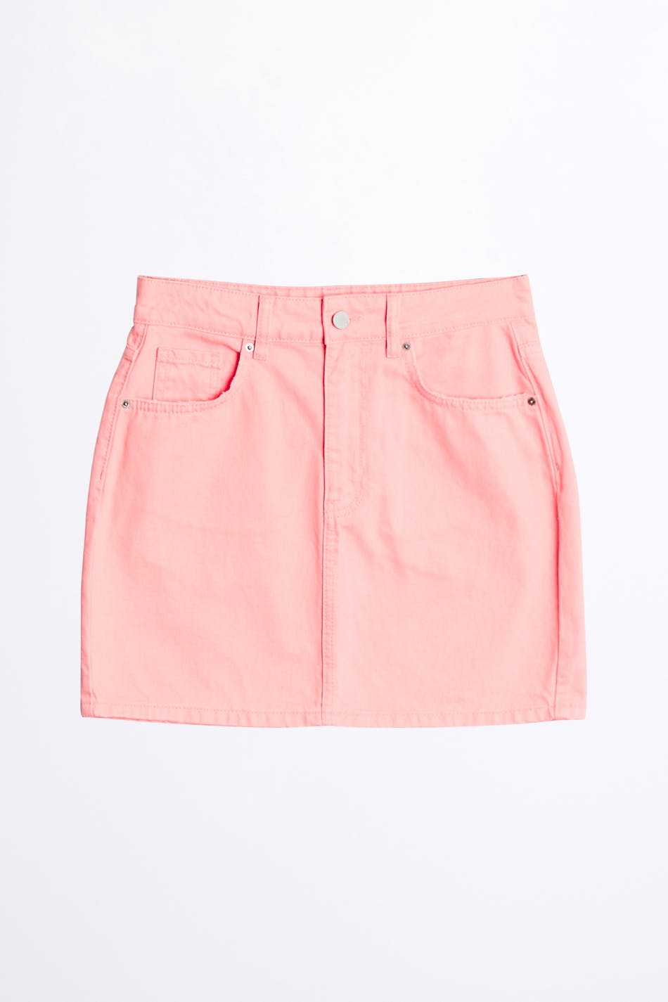 Hi-waist short denim skirt