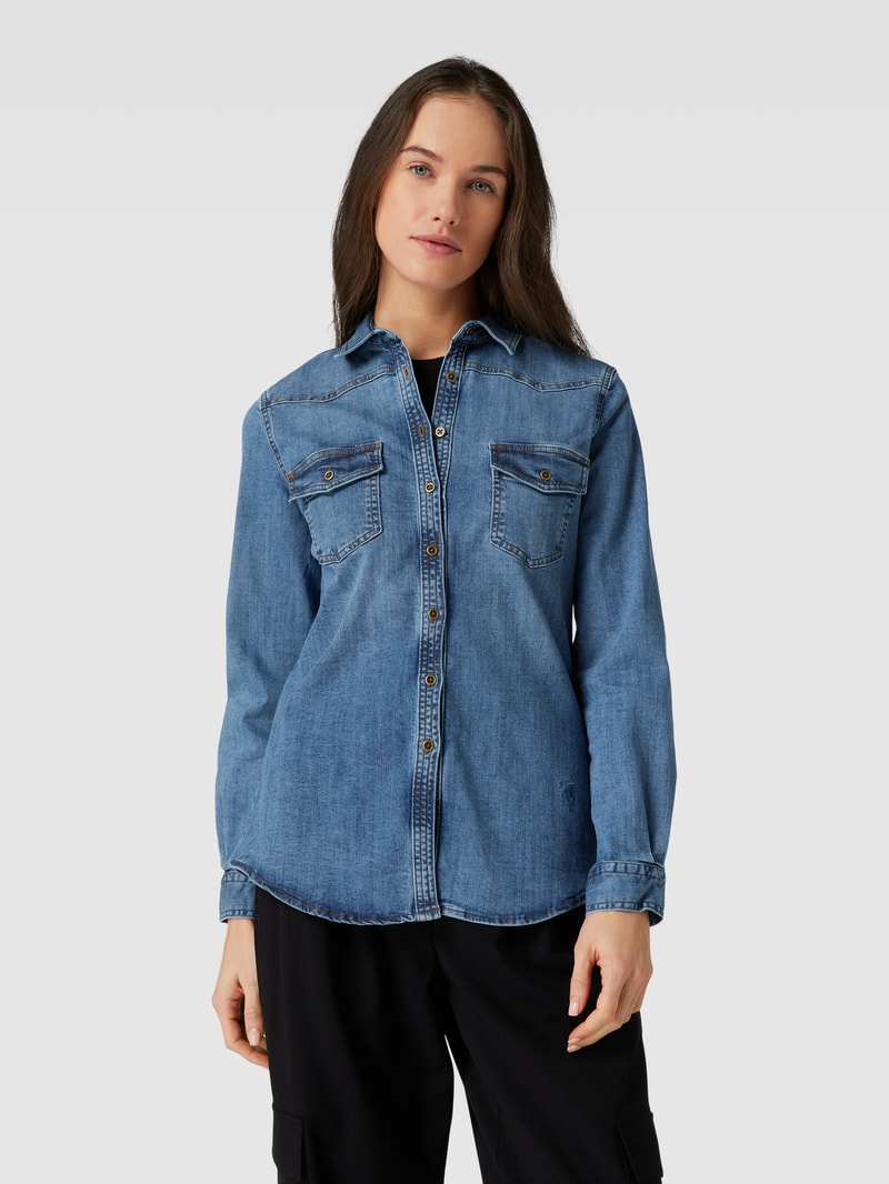 Jeansjacke mit Pattentaschen in jeans