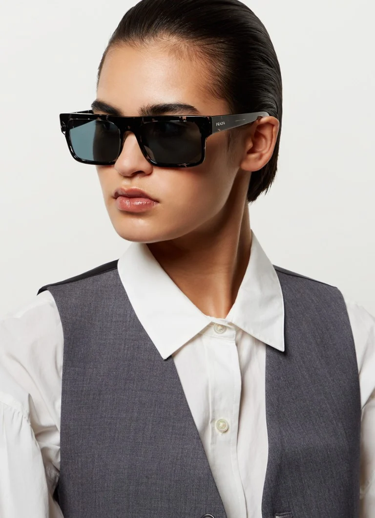Prada Wayfarer -aurinkolasit PRA10S