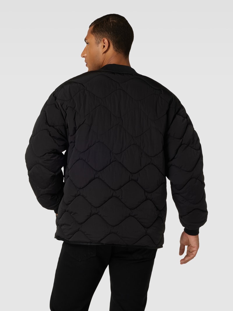 Bomberjacke mit Eingrifftaschen in schwarz