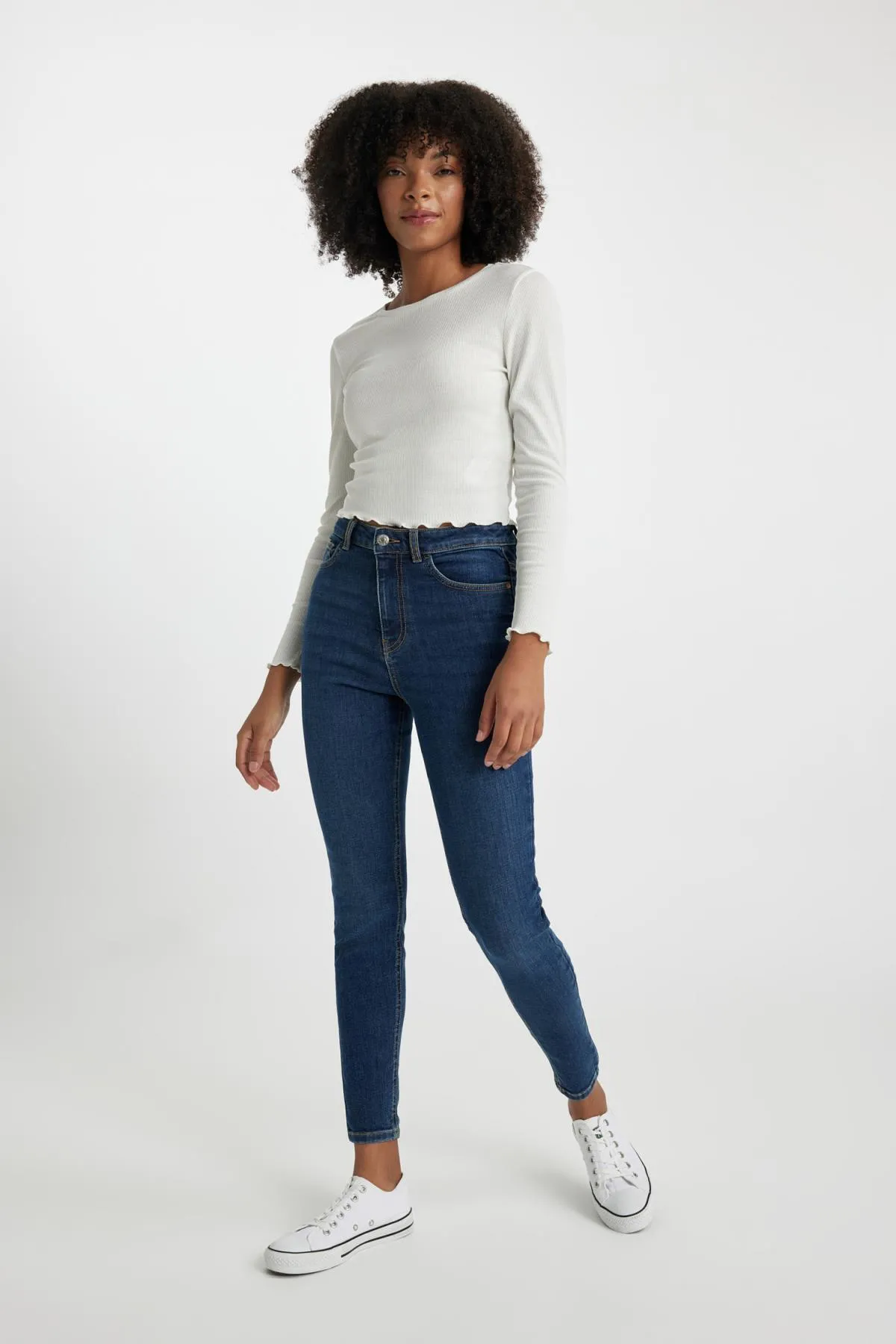 DeFacto  Skinny Jeans mit hoher Taille und schmalem Bein - Knöchellänge A6995ax23wn