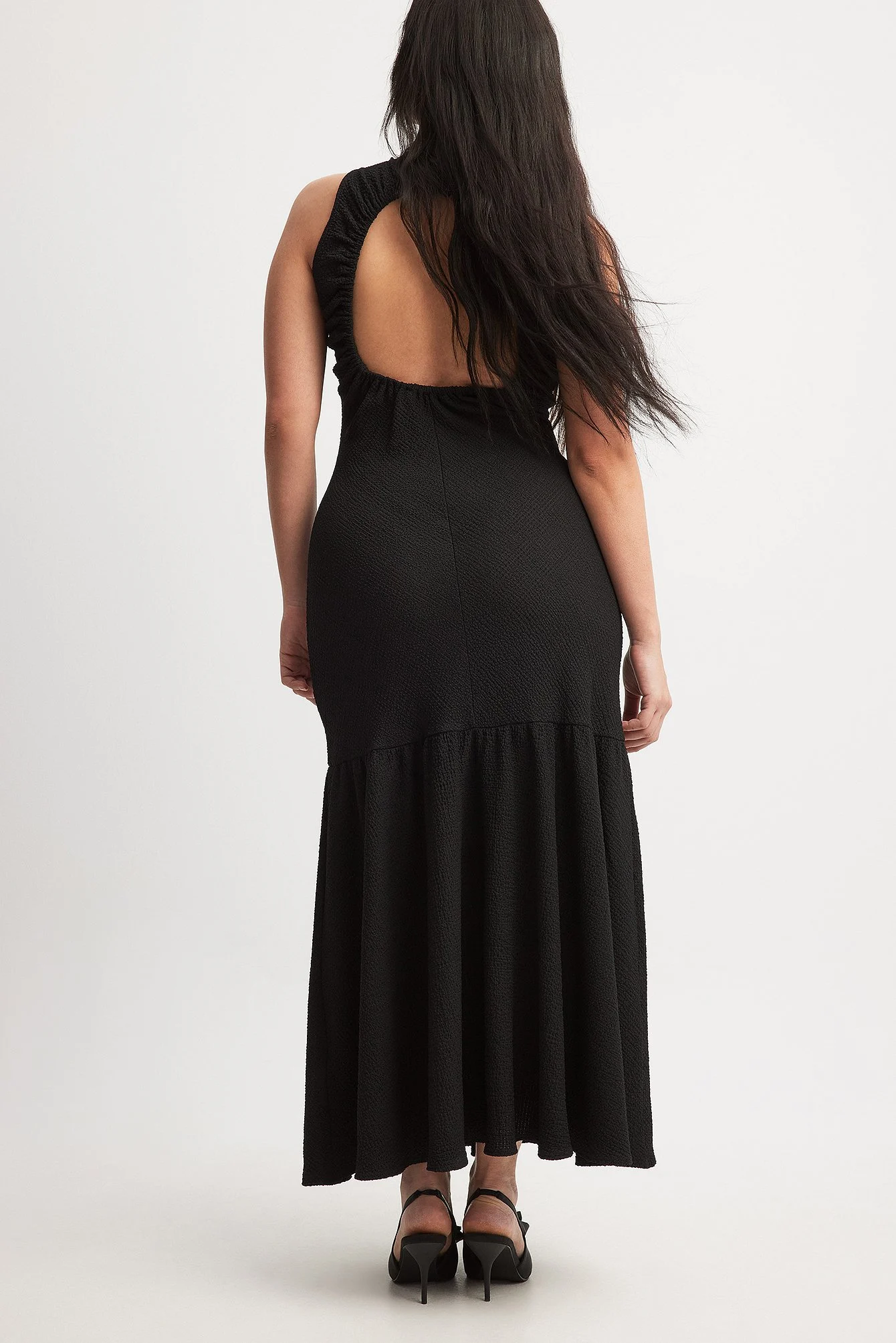 Open Back Structured Maxi Dress