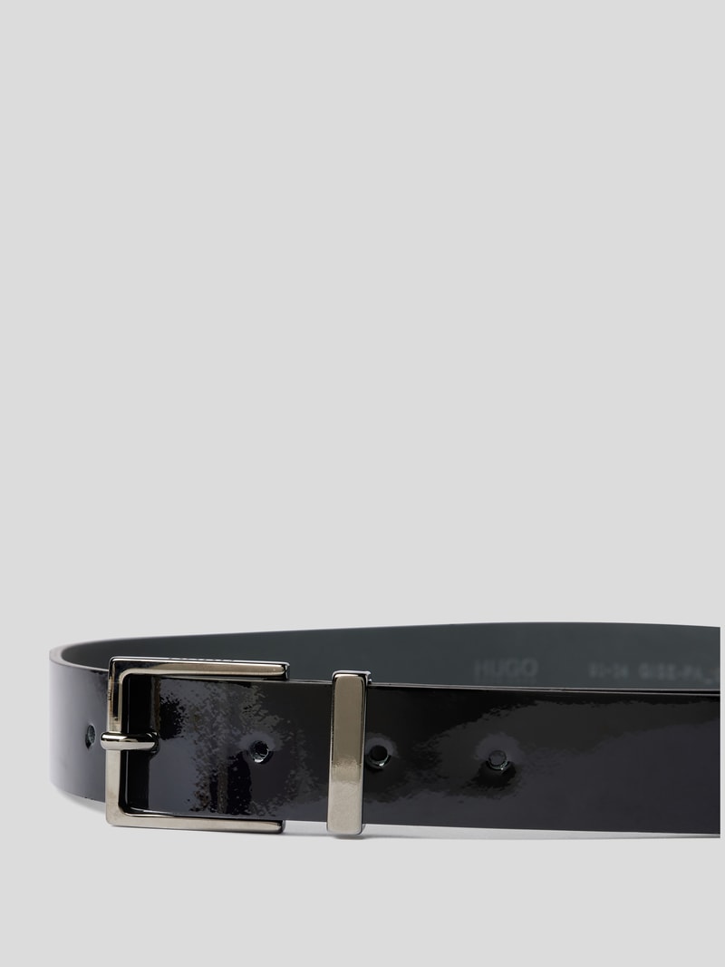 Ledergürtel in Lack-Optik in schwarz
