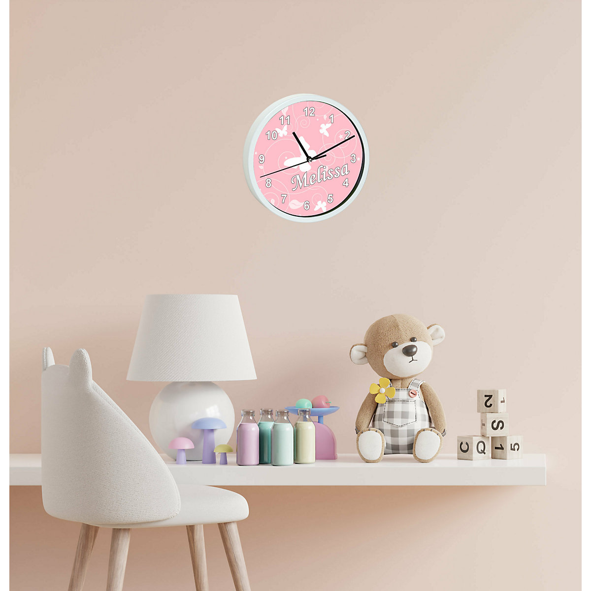 Kinder Wanduhr laufruhig personalisiert mit Name Schmetterling Altrosa
