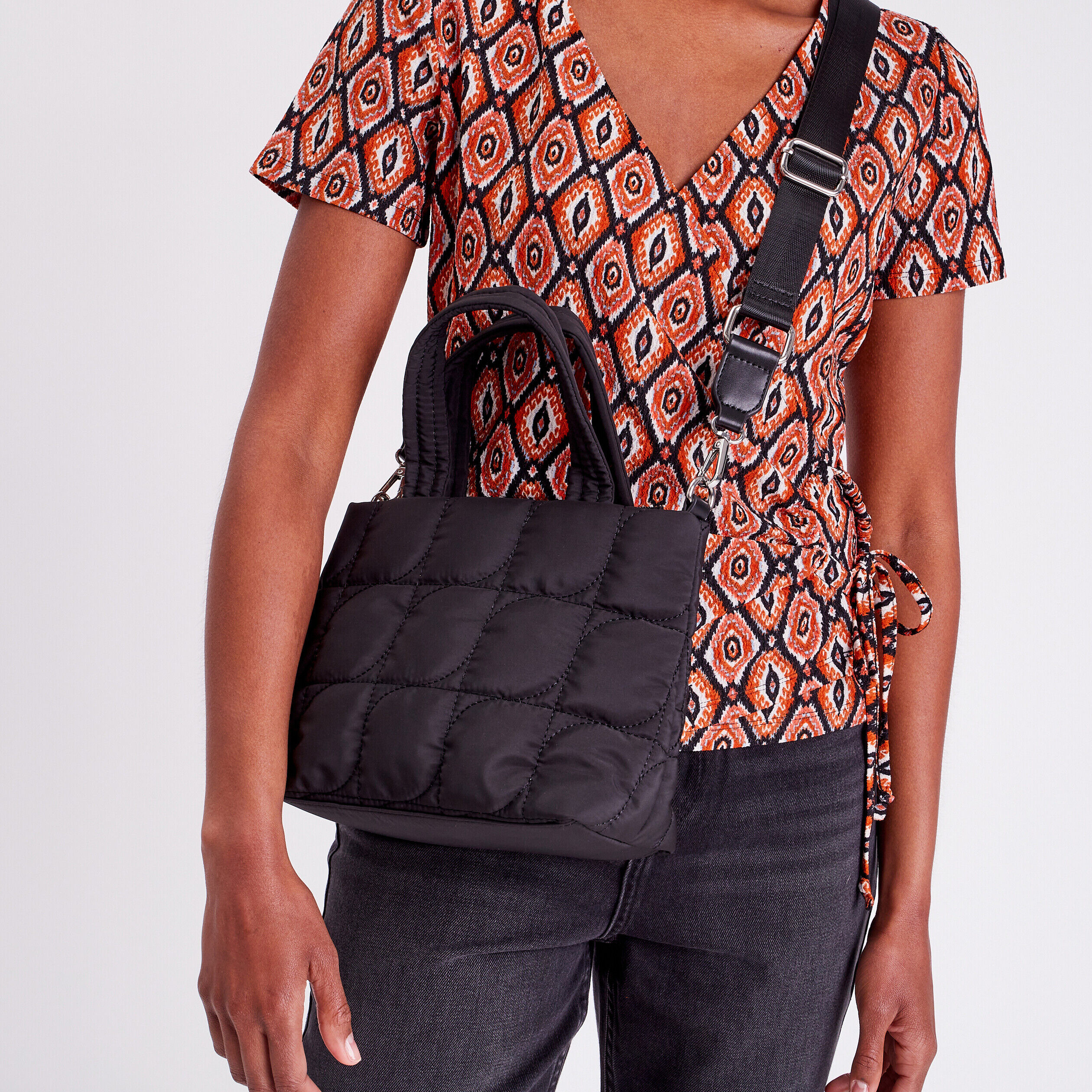 Sac carré matelassé noir femme | Cache Cache