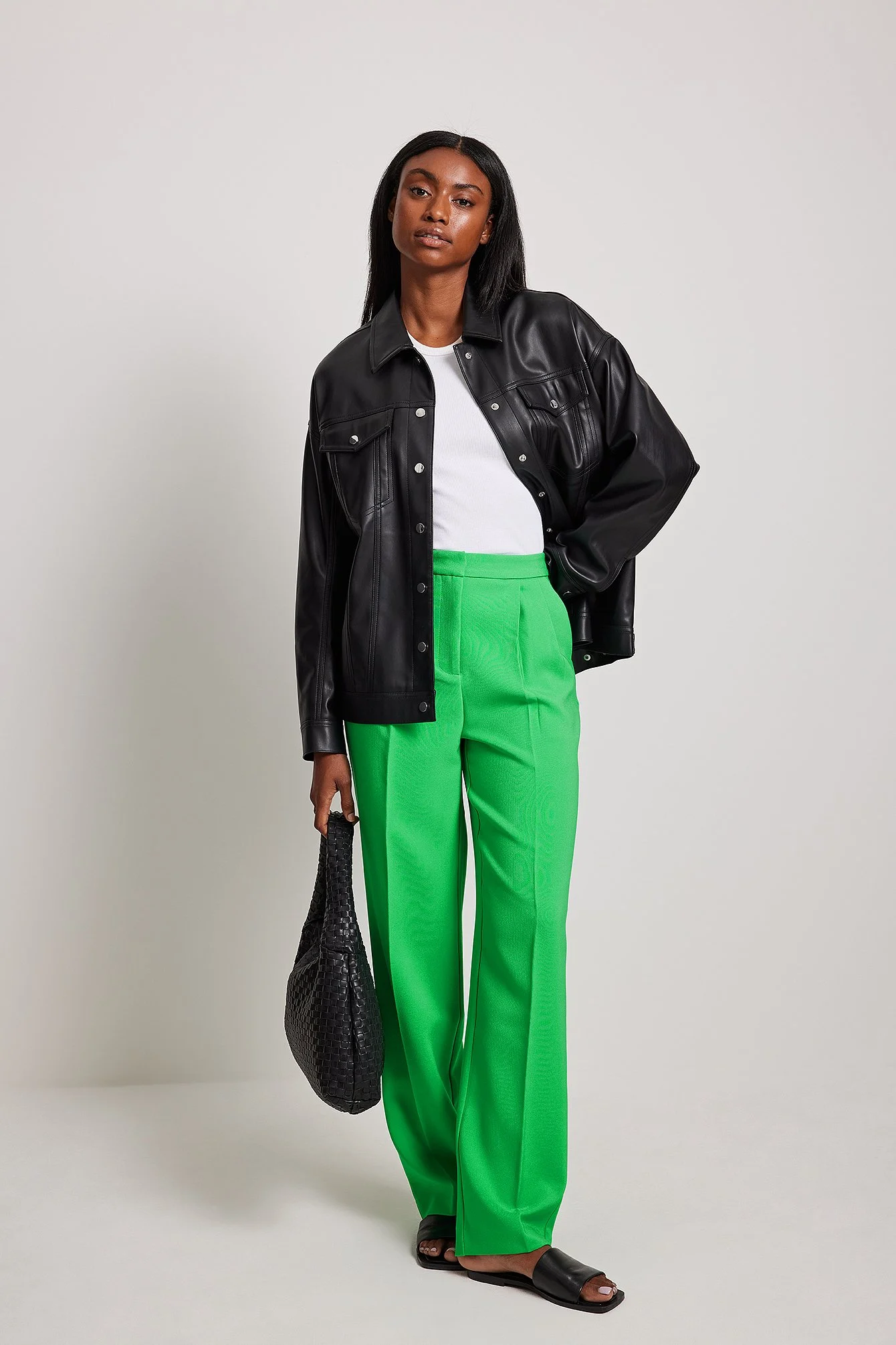 Recycelte plissierte Anzughose mit hoher Taille