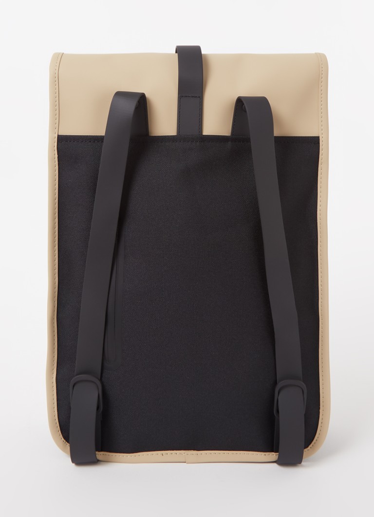 Rucsac mini Rains cu compartiment pentru laptop de 15 inch și strat hidrofug.