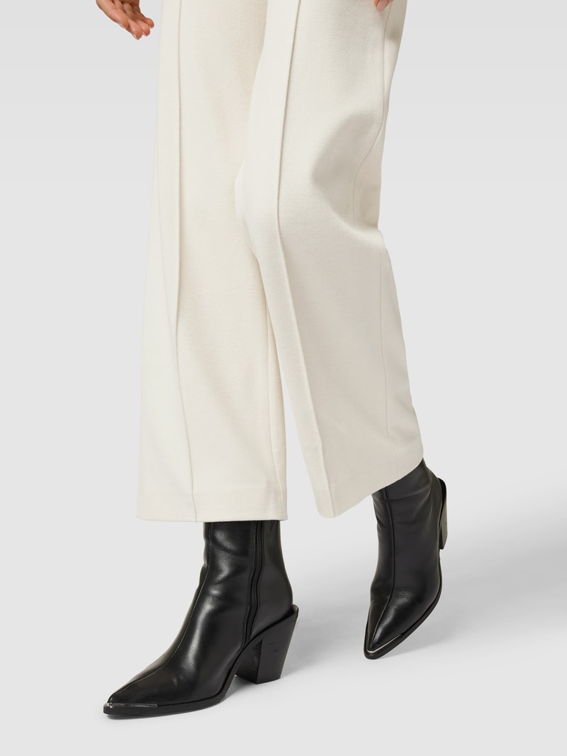Stoffhose mit fixierter Bügelfalte Modell 'ELAINE' in offwhite