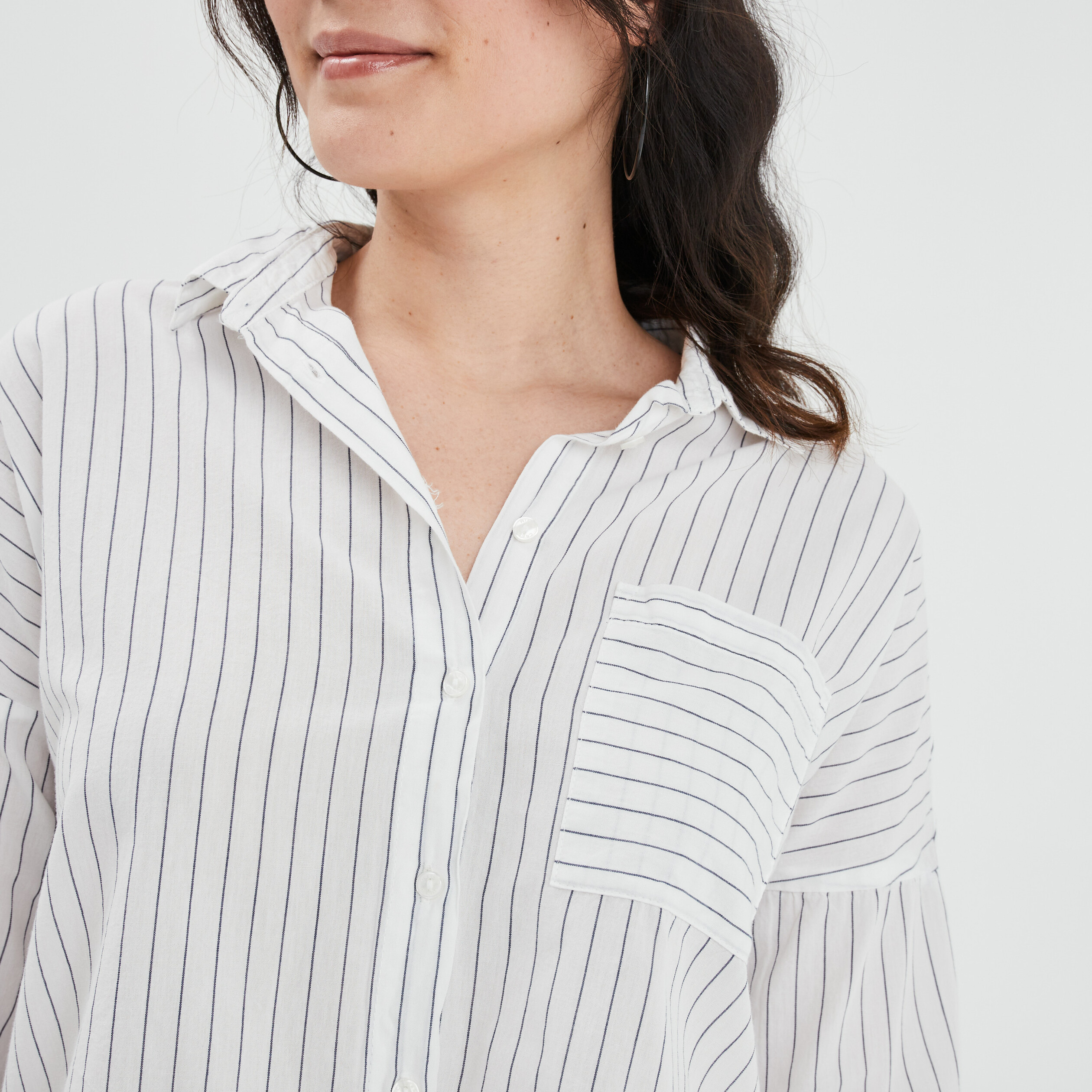 Chemise manches longues poche plaquée ecru femme | La Halle