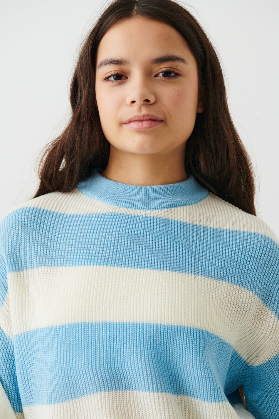 Y stripe knitted sweater