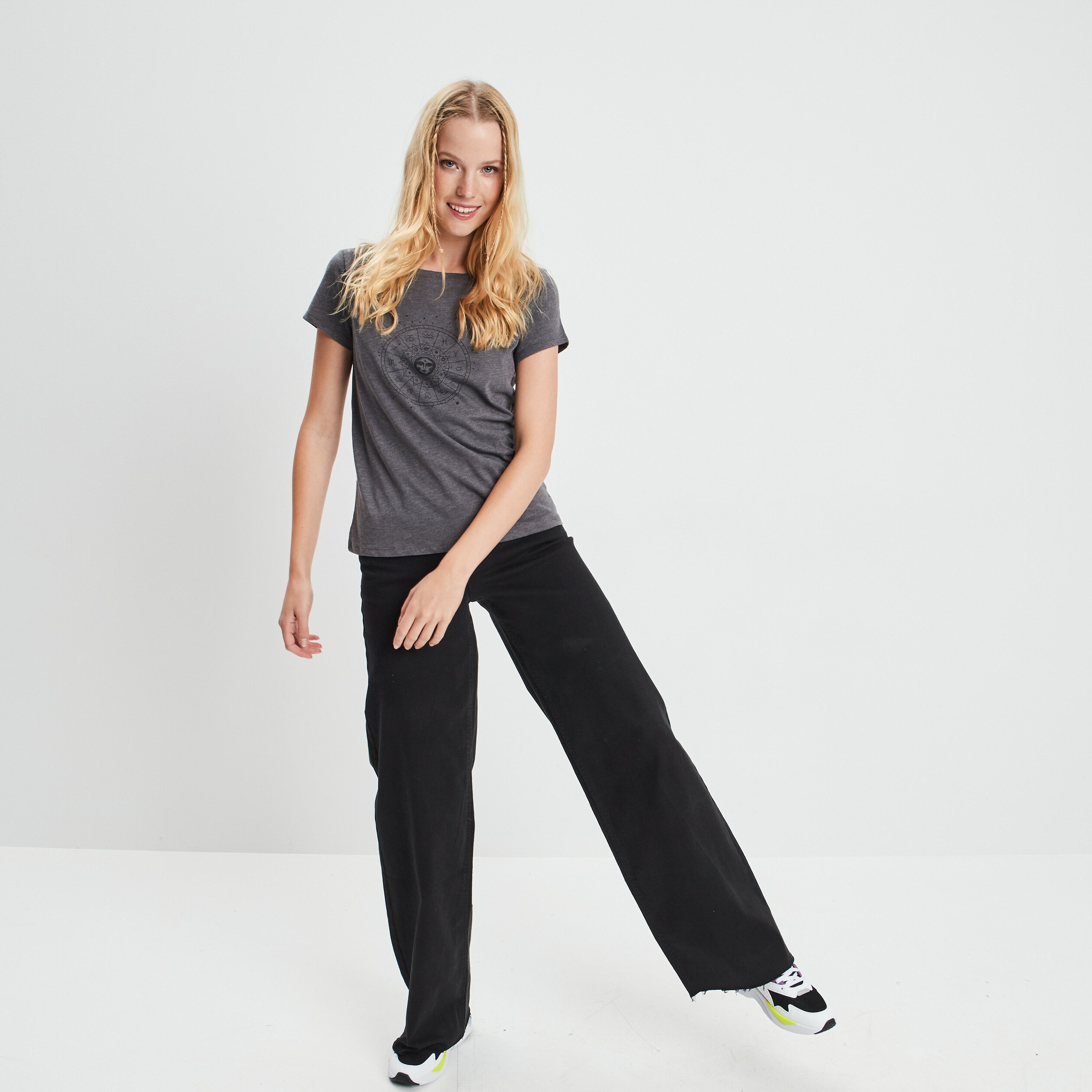 T-shirt manches courtes gris femme | La Halle