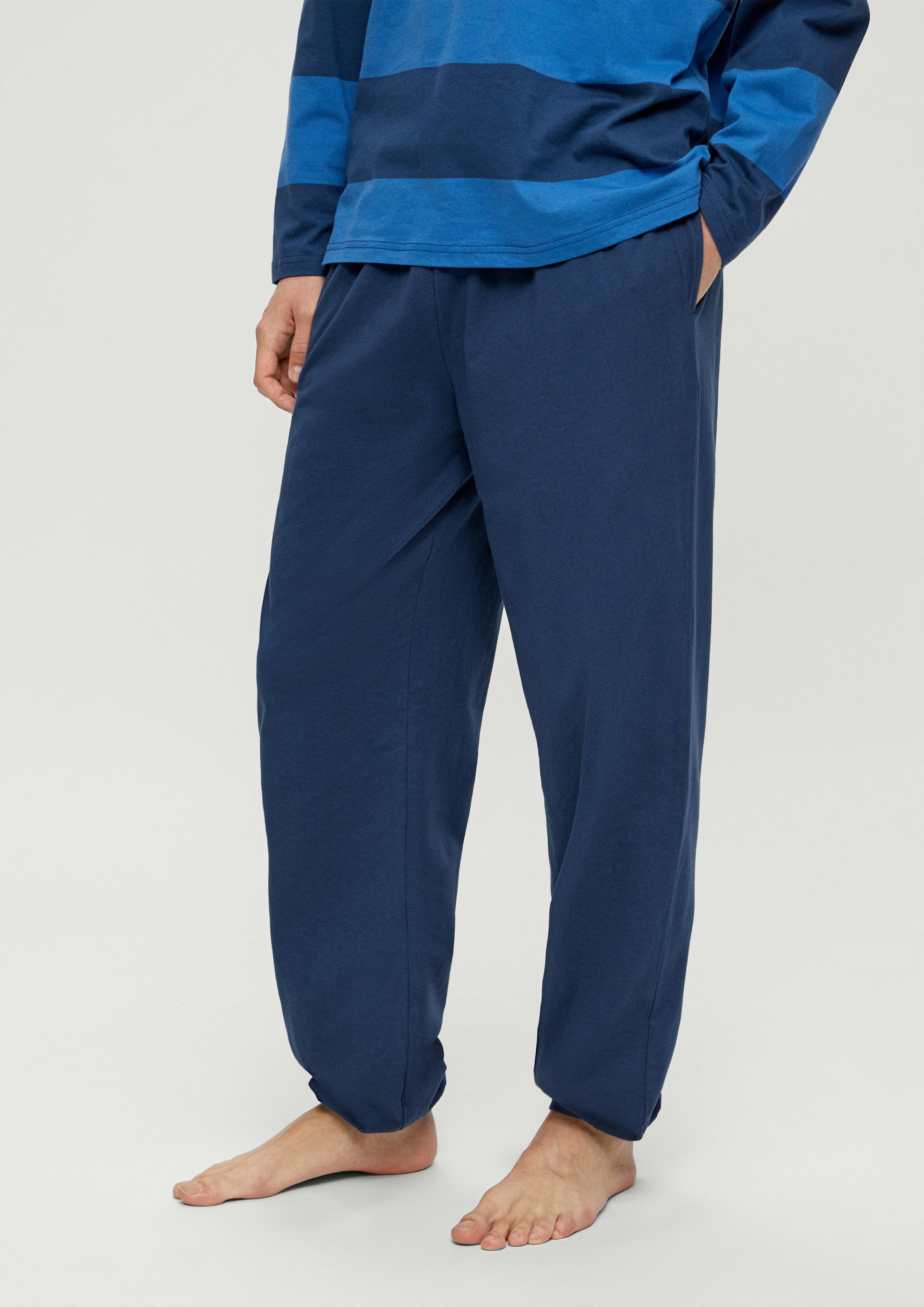 Langer Pyjama aus Baumwolle  6008396-55G1