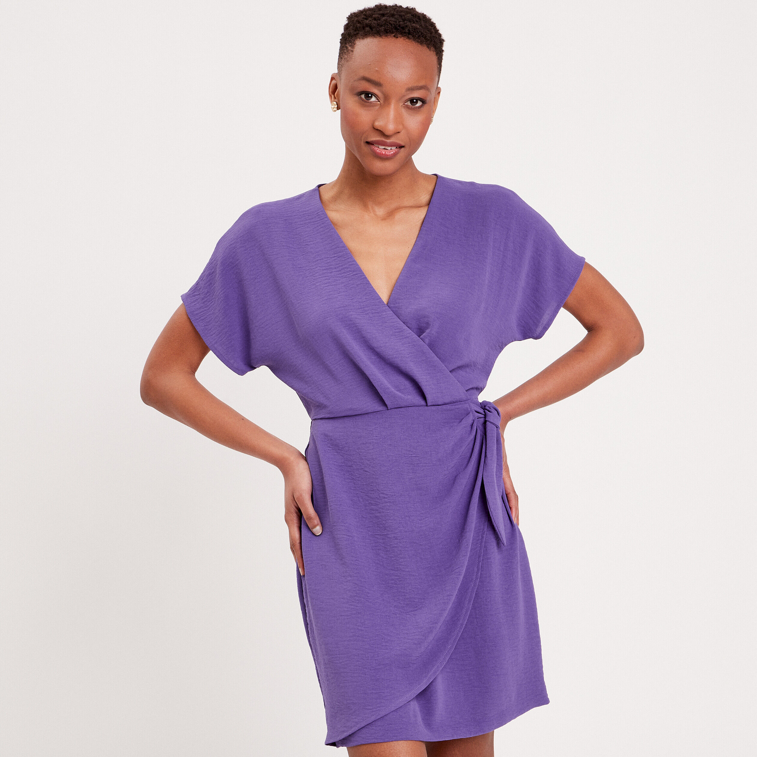 Robe portefeuille avec noeud violet foncé femme | Cache Cache