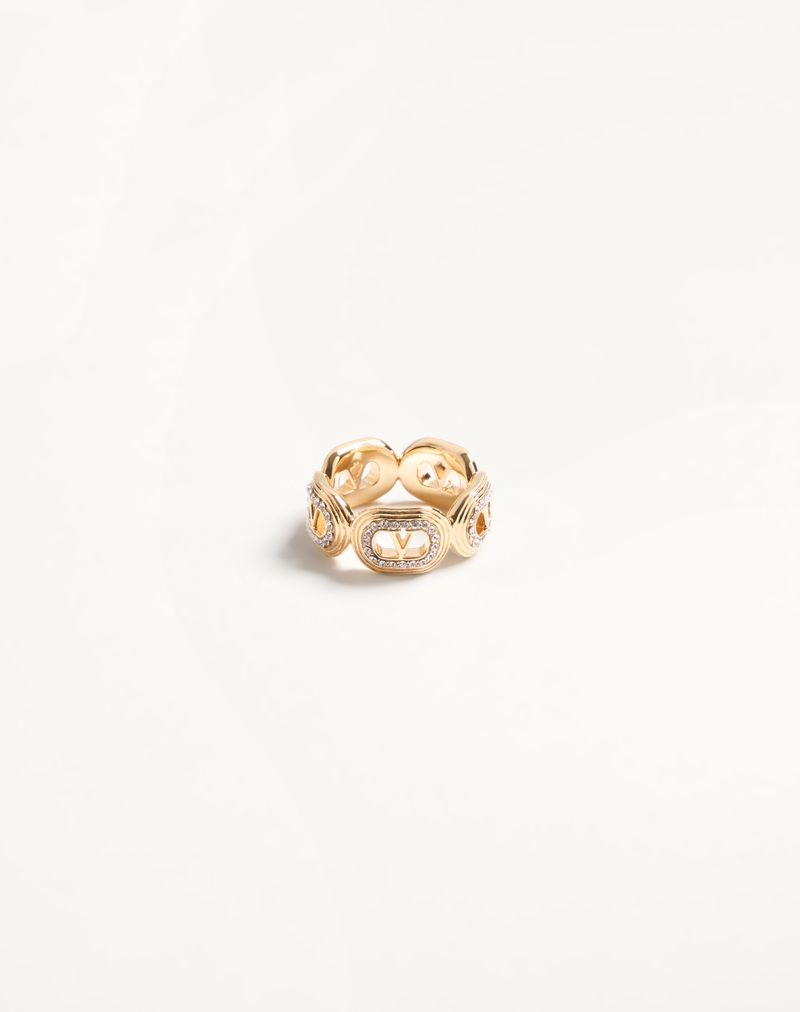 Ovalet ring i metal og Swarovski® krystaller