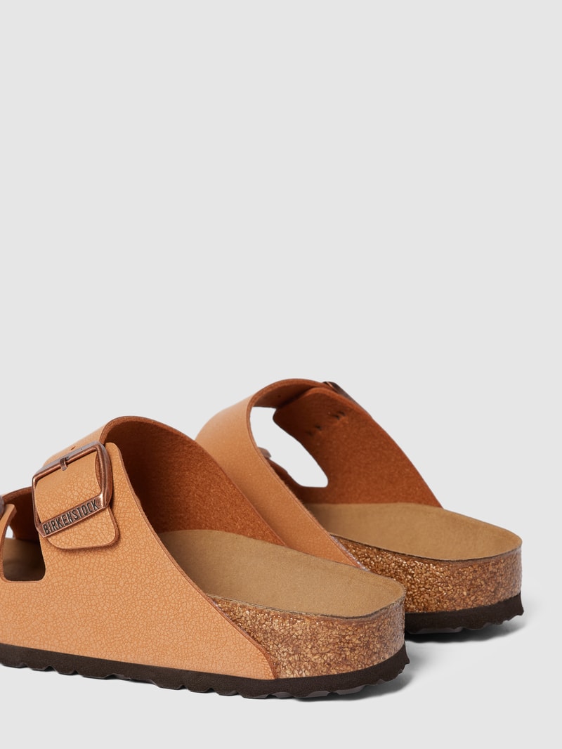 Sandalen mit Label-Details Modell 'Arizona' in apricot