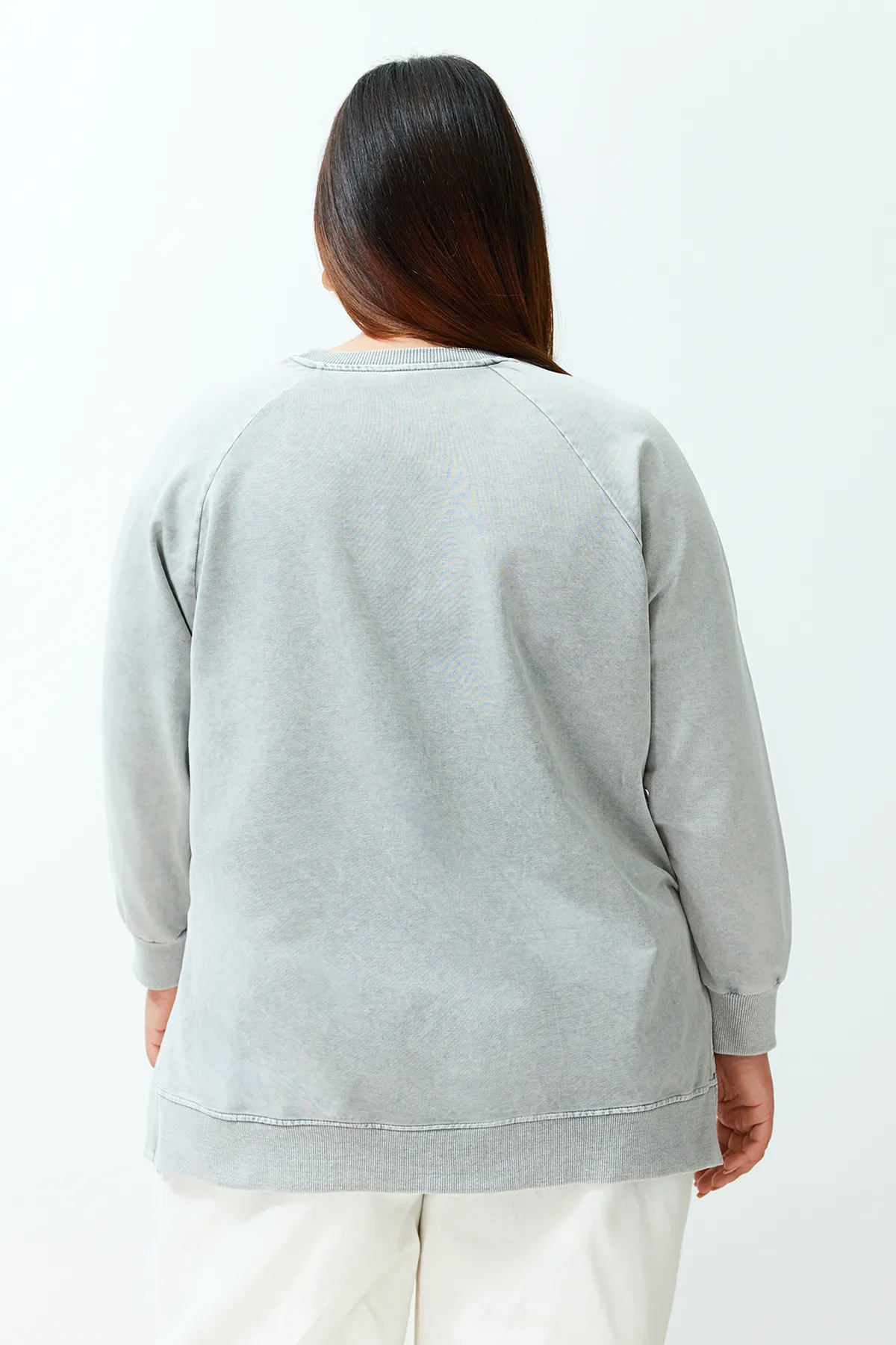 Trendyol Modest  Grau gewaschenes Strick-Sweatshirt TCTSS23TW00062