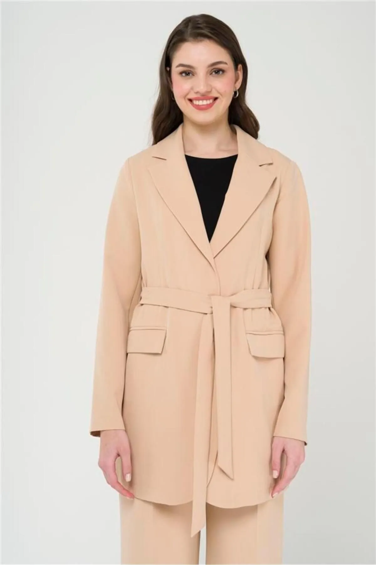 Olcay  Gürteldetaillierte, ungefütterte Jacke, Hose, Anzug A.kamel 9214