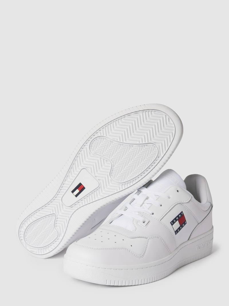 Sneaker aus Leder-Mix in weiß