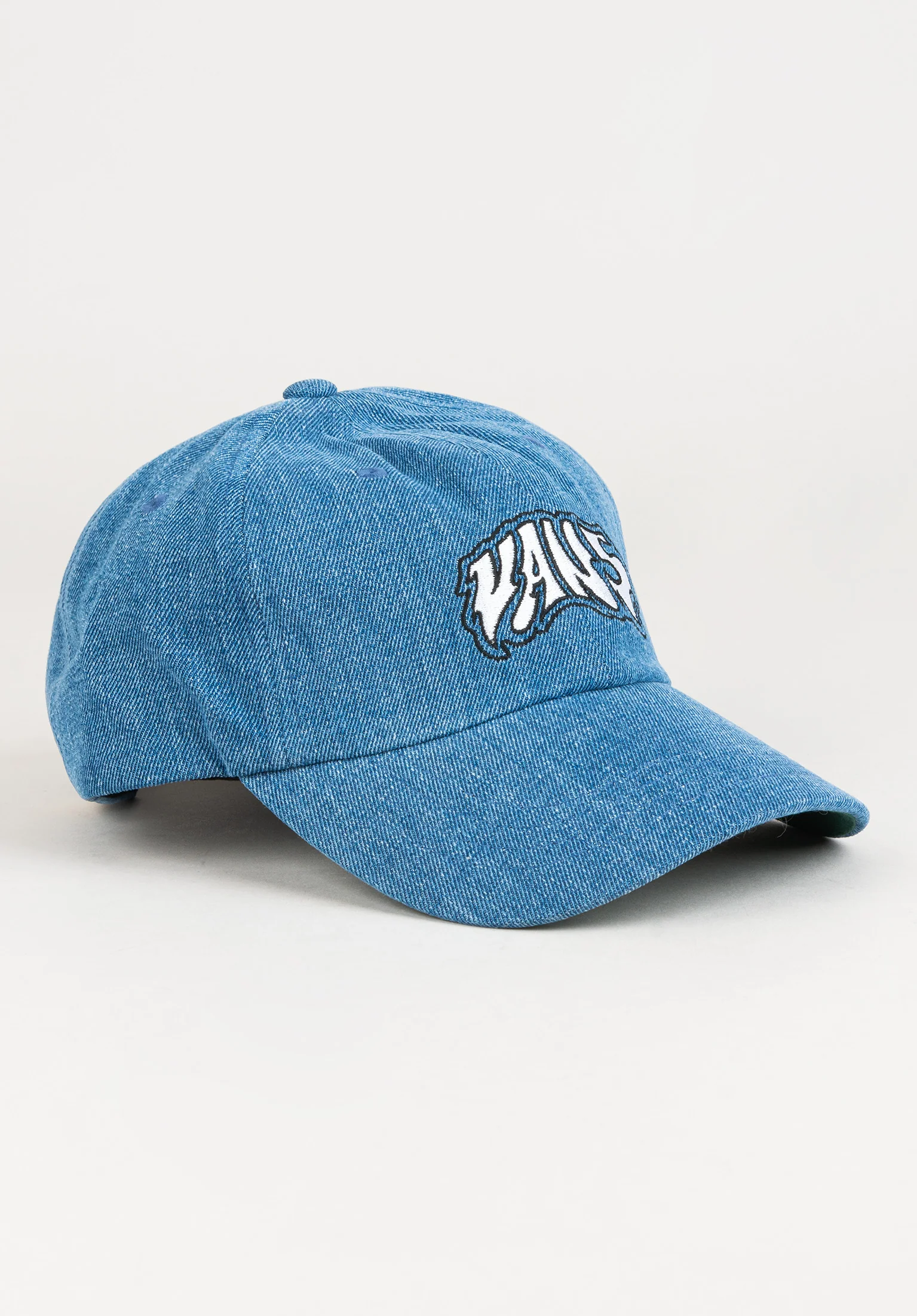 Prowler Curved Bill Jockey