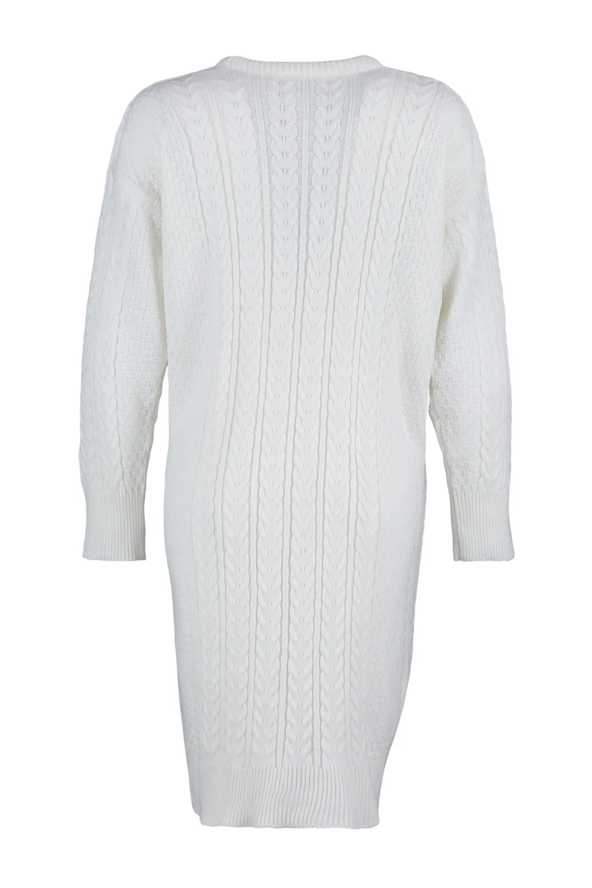 Trendyol Collection  Ecrufarbenes, detailliertes Strickkleid in Übergröße TWOAW23EL00191