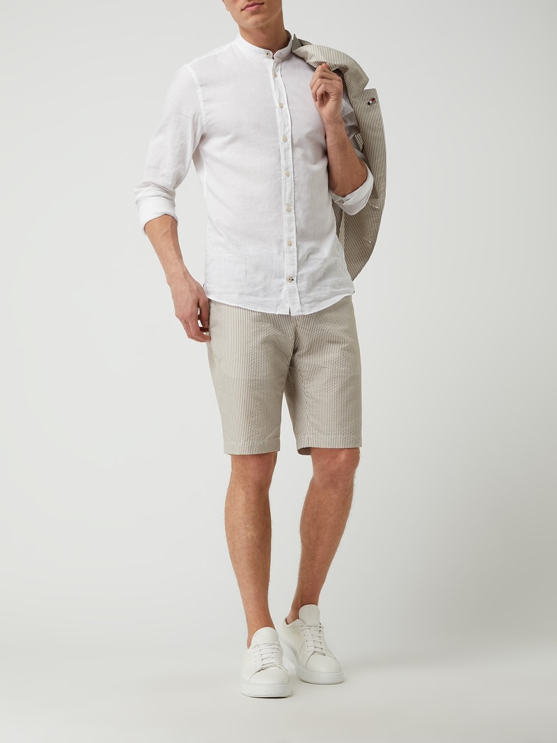 Slim Fit Chino-Shorts aus Seersucker in beige