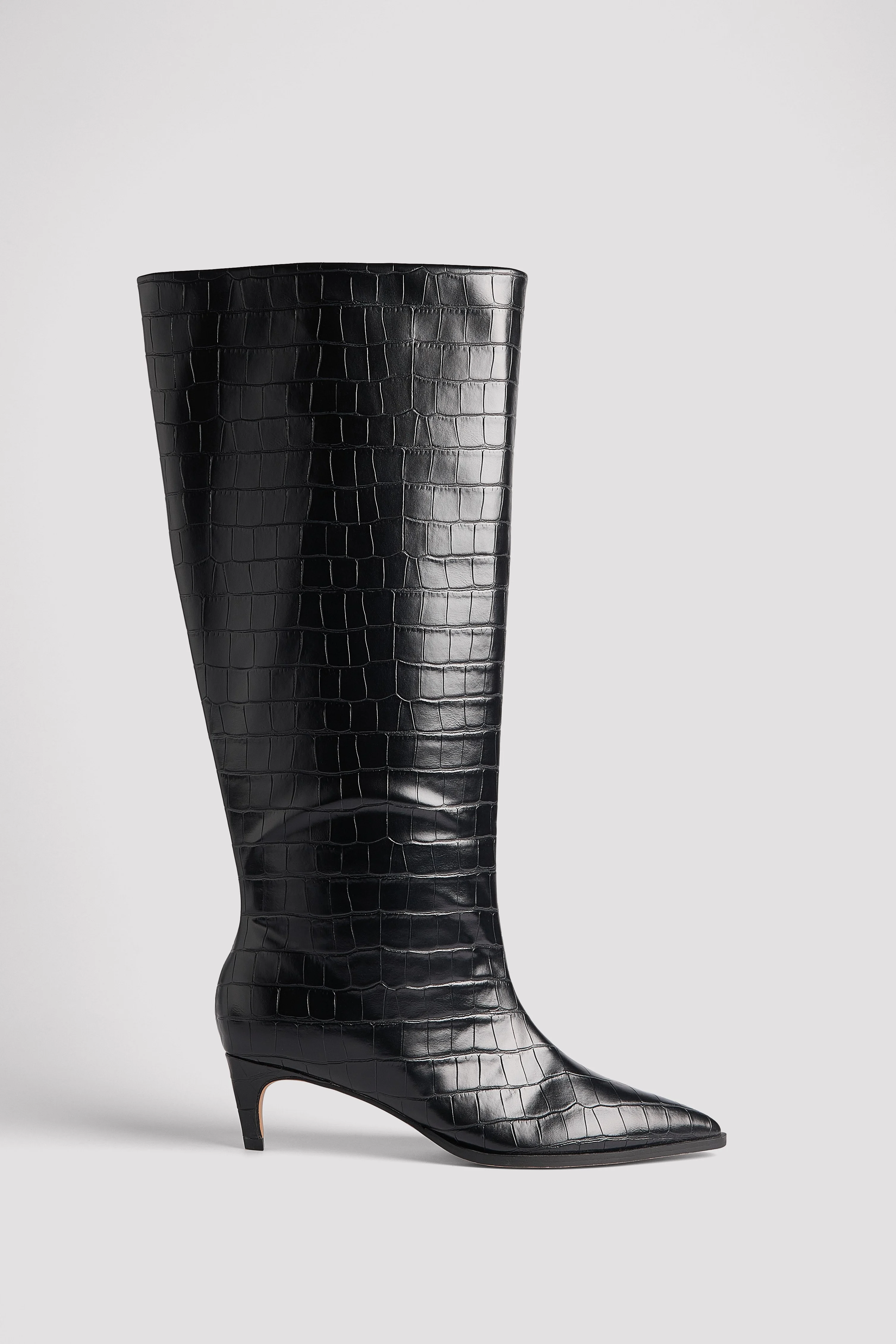 Kniehohe Croc-Stiefel