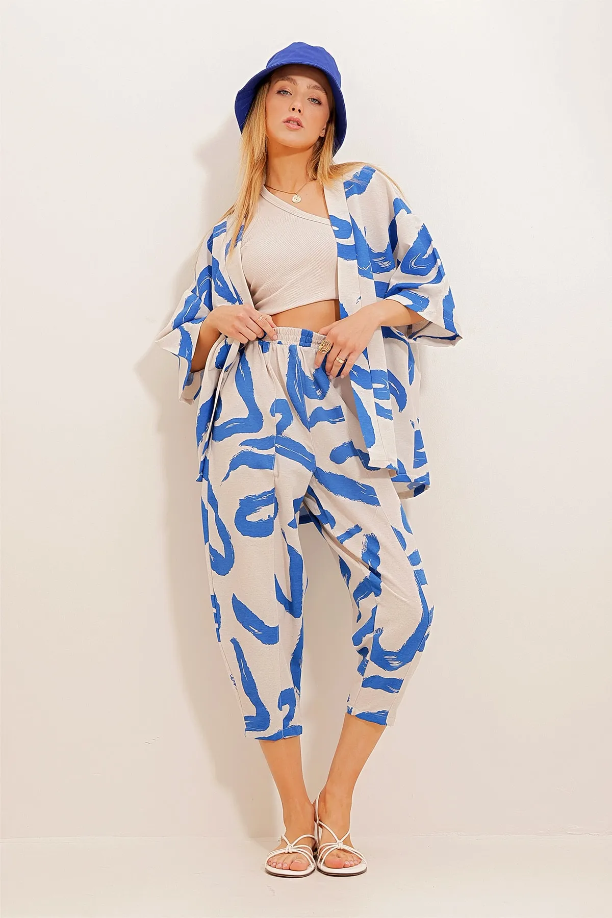 Trend Alaçatı Stili  Set aus gemusterter Baggy-Hose und Kimono für Damen von Saks ALC-X10581