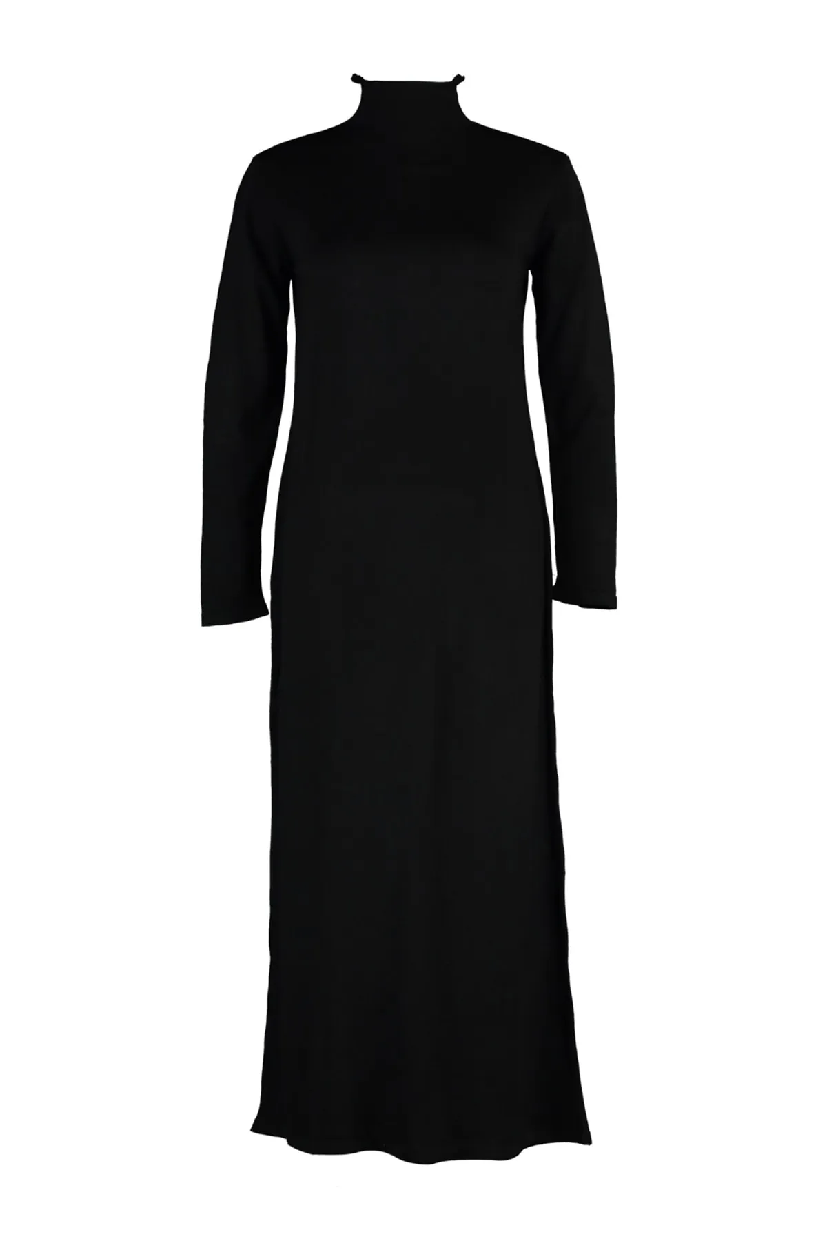 Trendyol Modest  Schwarzes Rollkragen-Strickkleid TCTAW23EB00001