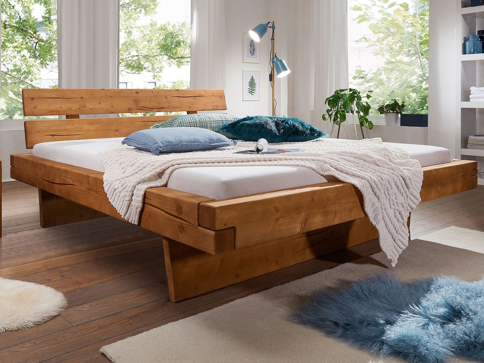 möbelando Massivholzbett Morant Bay, Modernes Bett aus Massivholz in Fichte eichefarbig honig gebeizt/geölt. Liegefläche 180x200 cm. Breite 198 cm, Höhe 87 cm, Tiefe 221,5 cm