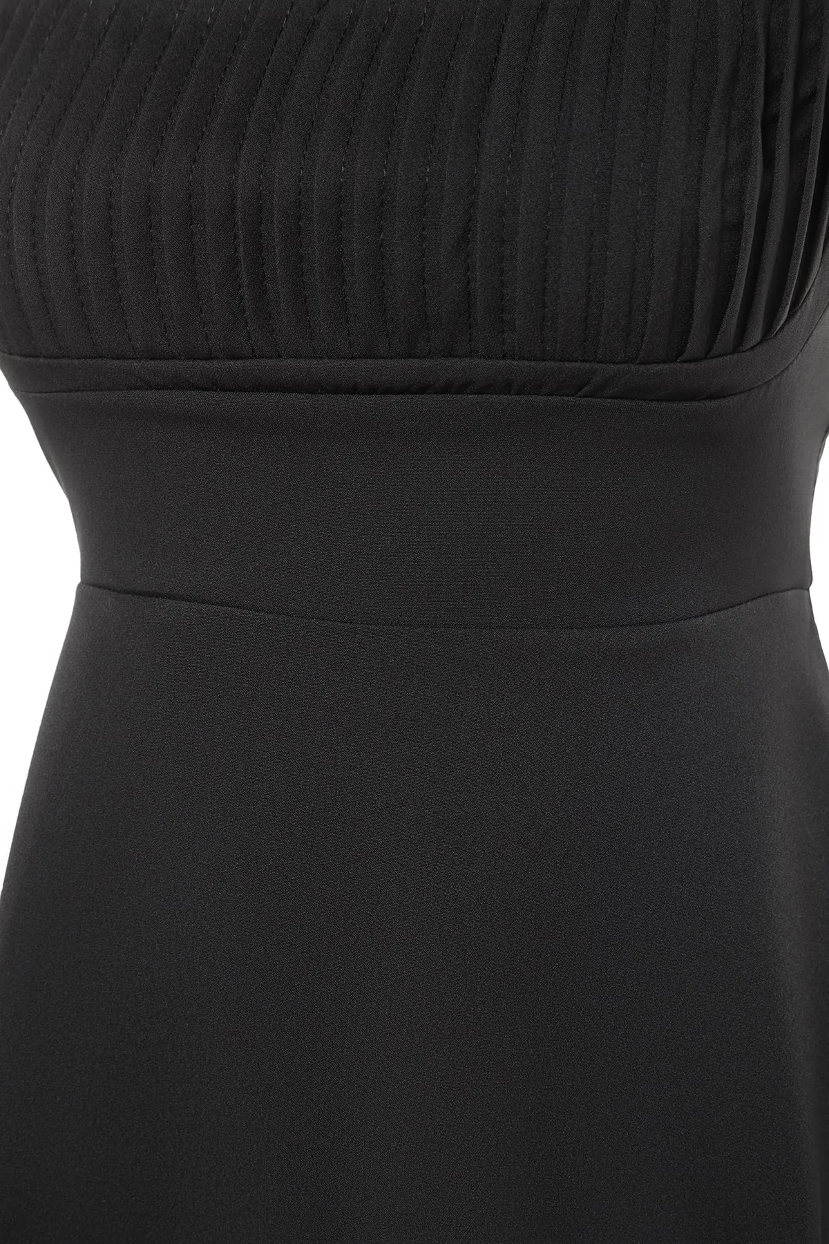 Trendyol Collection  Schwarzes elegantes Abendkleid mit offener Taille/Skater-Webmuster TPRSS23EL00031