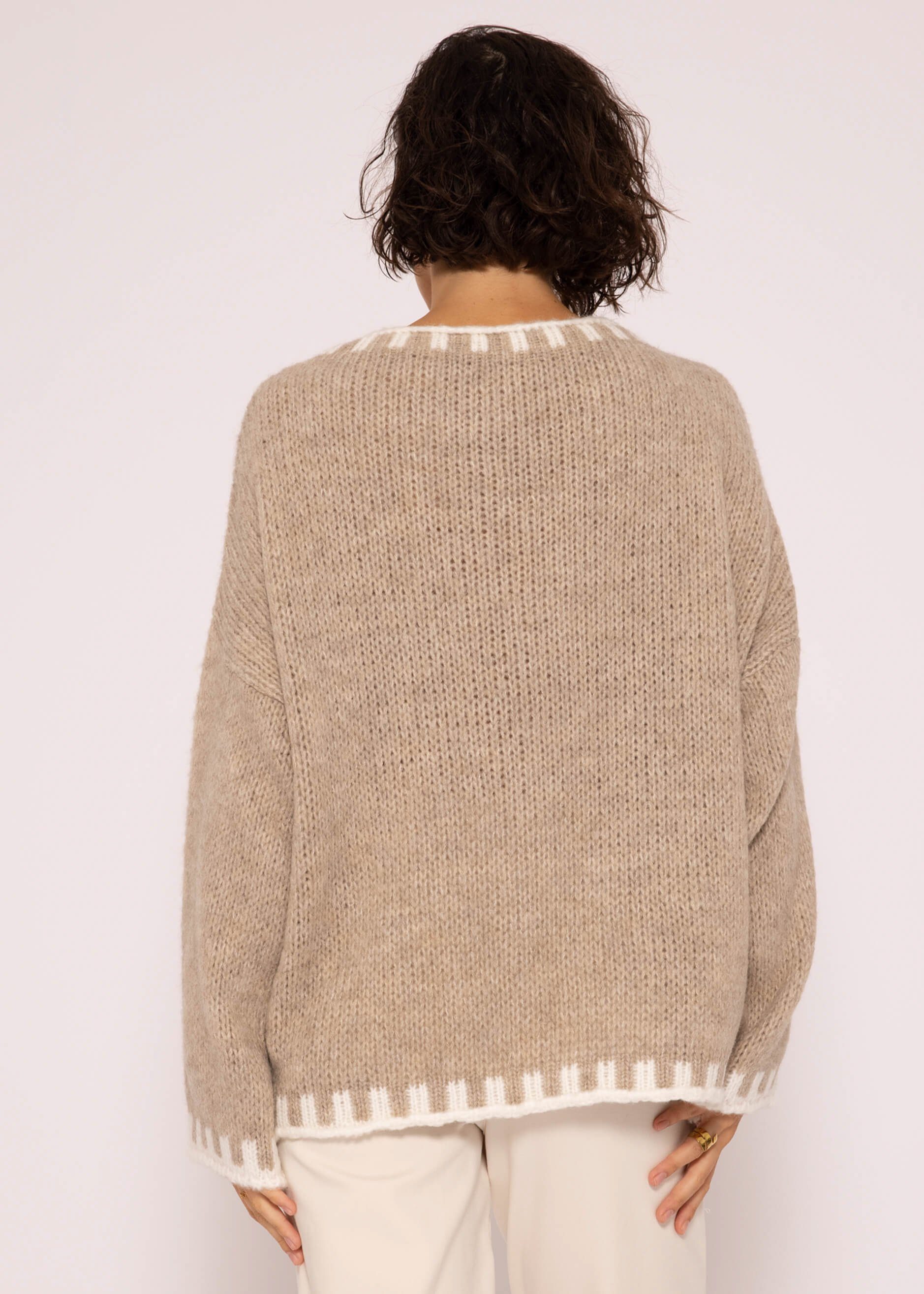 SASSYCLASSY Strickpullover Oversize Pullover Damen aus weichem Grobstrick Lässiger Strickpullover lang mit offwhite Details, Made in Italy