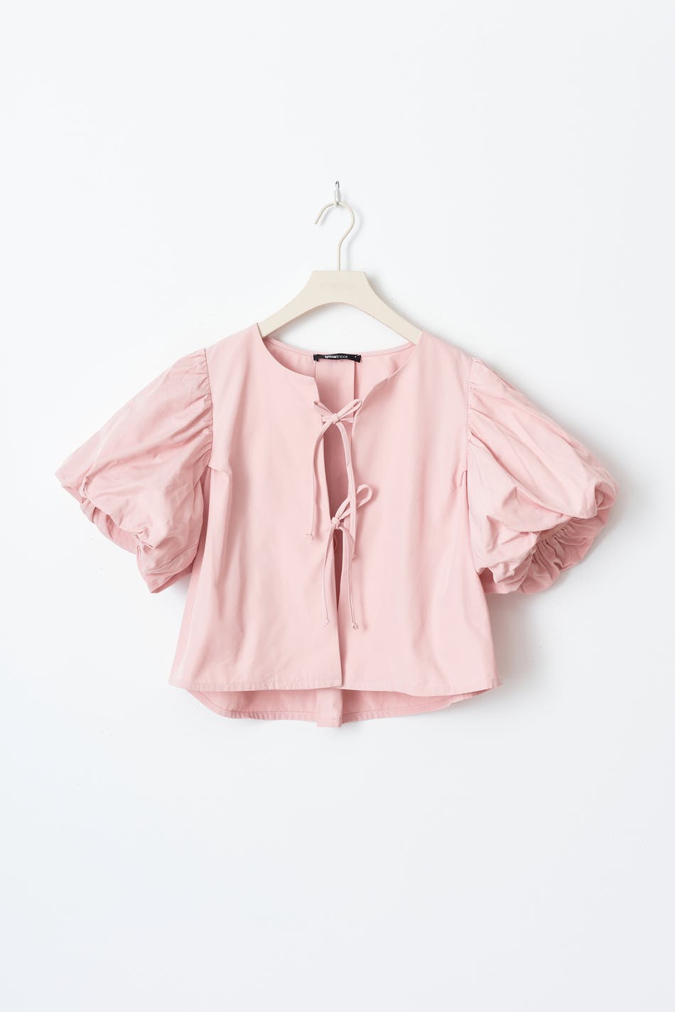 Puff sleeve blouse