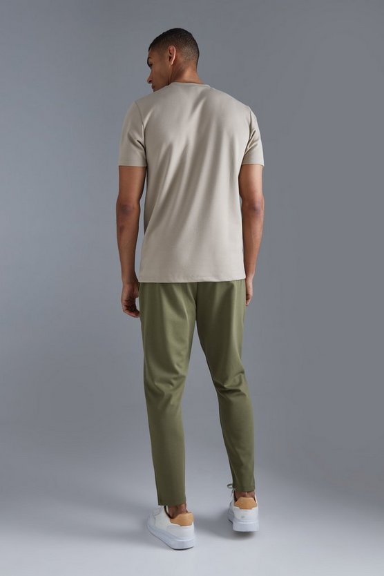 Schmale Slim-Fit Jogginghose mit elastischem Bund