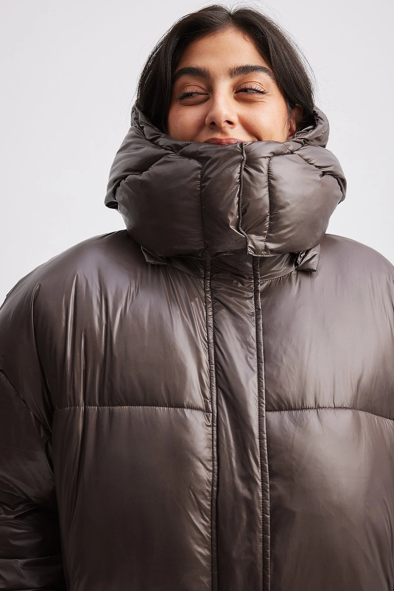 Lange oversized wattierte Jacke