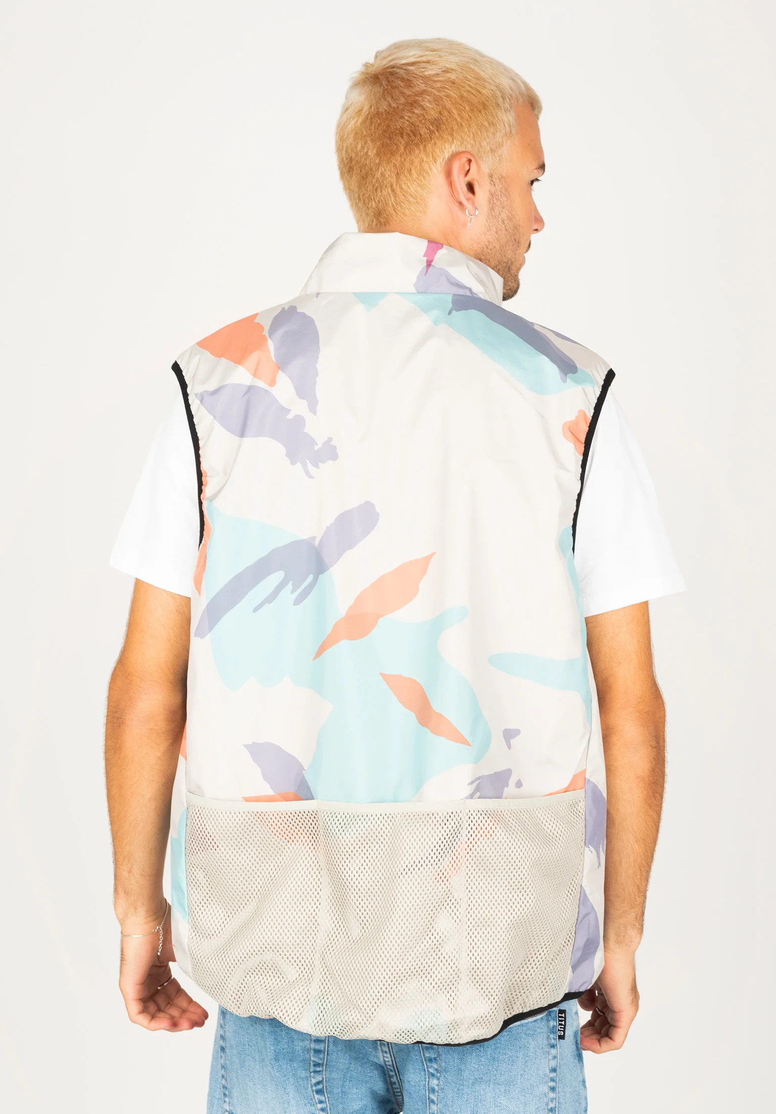 x Pelago Vest