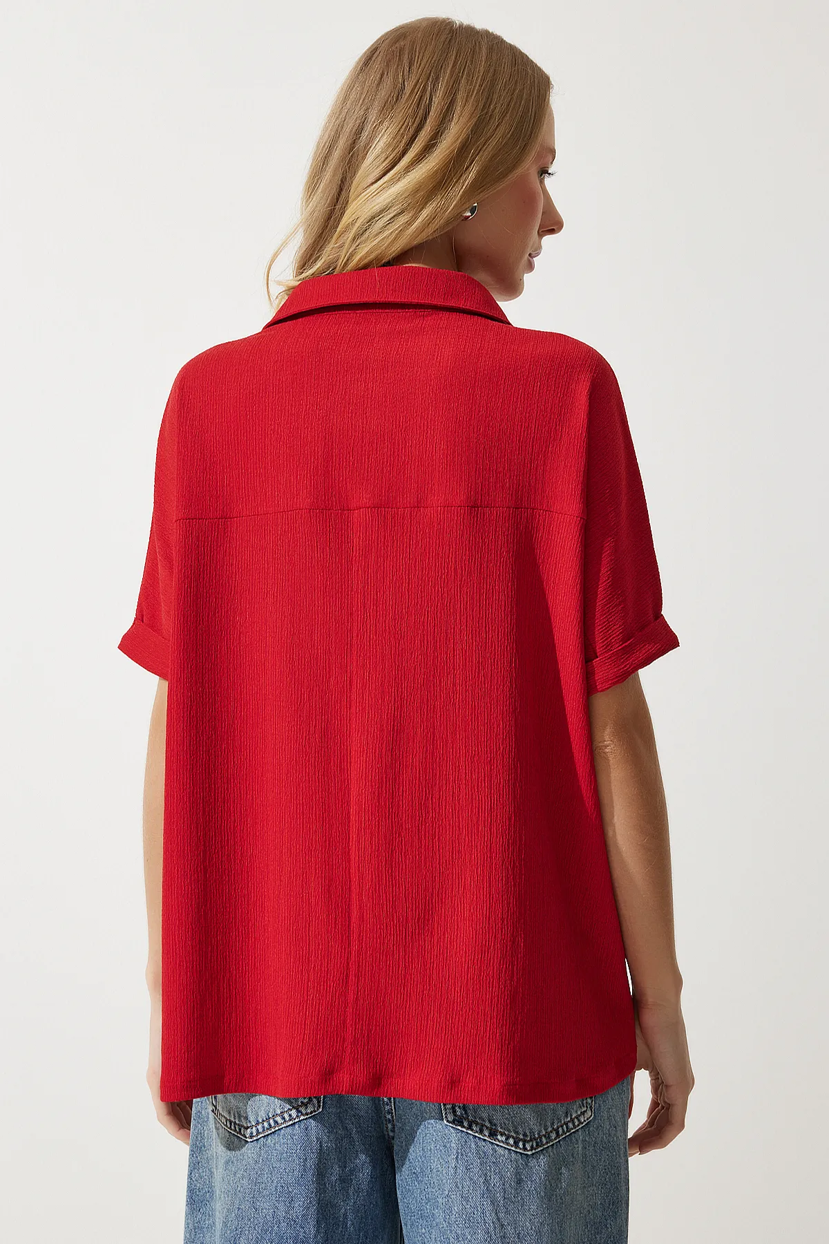 Happiness İstanbul  Rote gestrickte Crinkle-Bluse mit Rollkragen für Damen DD01299